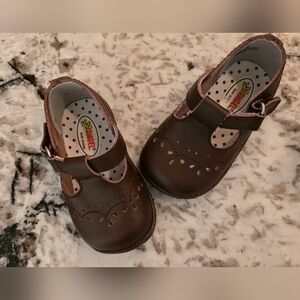 L'Amour Angel Brown Leather T-strap Baby Birdie Girl Shoes, 2C